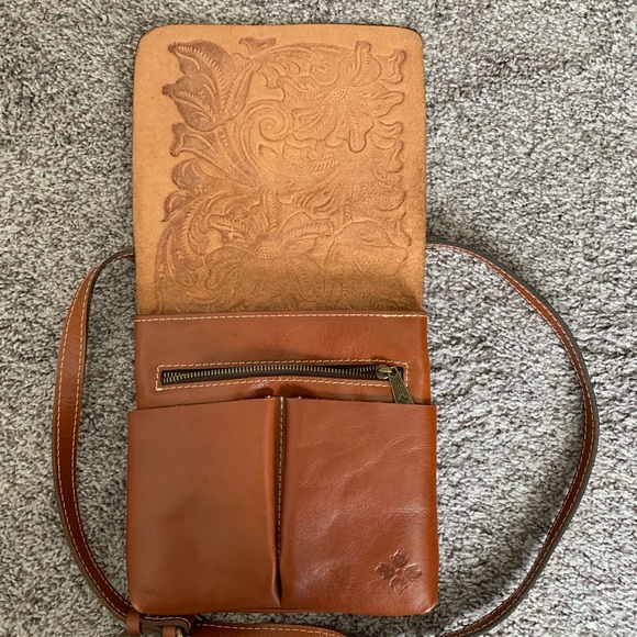 Patricia Nash  *Granada* Tooled Leather Crossbody Purse, EUC, Cognac Brown - Picture 2 of 5